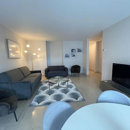 Le Mont-Veyrier, Parking Et Vue Apartment Annecy Bagian luar foto