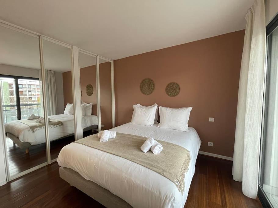 Le Mont-Veyrier, Parking Et Vue Apartment Annecy Bagian luar foto